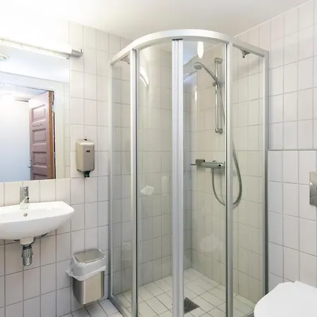 Falstadsenteret - Museum, Minnested Og Senter For Menneskerettigheter Szálloda Levanger