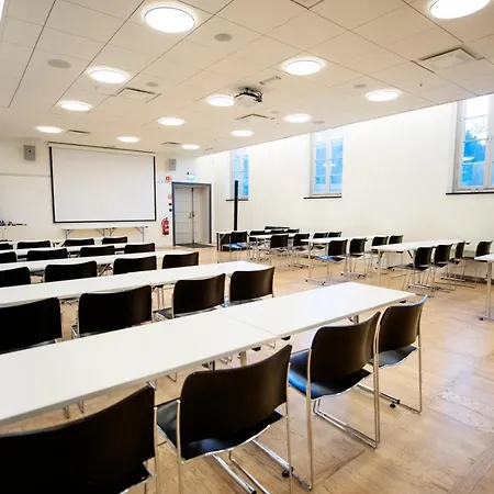 Szálloda Falstadsenteret - Museum, Minnested Og Senter For Menneskerettigheter *