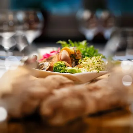 Falstadsenteret - Museum, Minnested Og Senter For Menneskerettigheter Hotel *